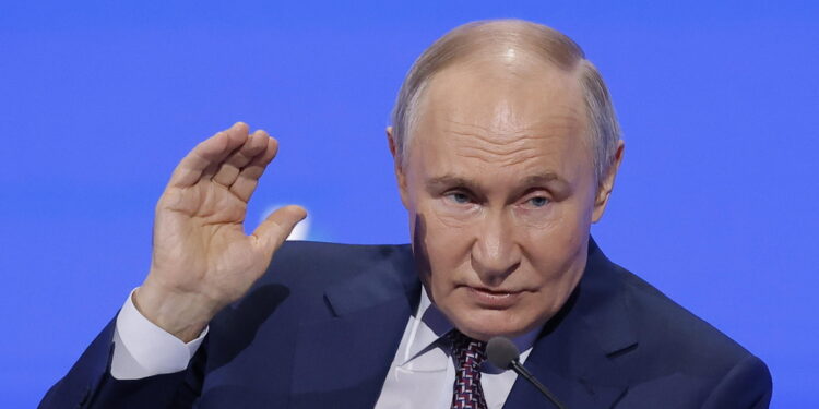 'La Russia accoglie gli sforzi di mediazione di Trump e di Xi'