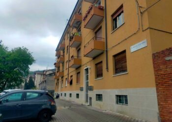 Non risponde al telefono. Nessuna convocazione dagli inquirenti