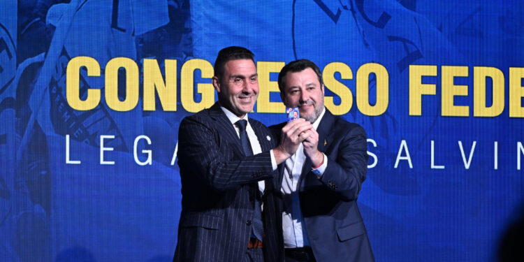 Il generale al congresso del partito