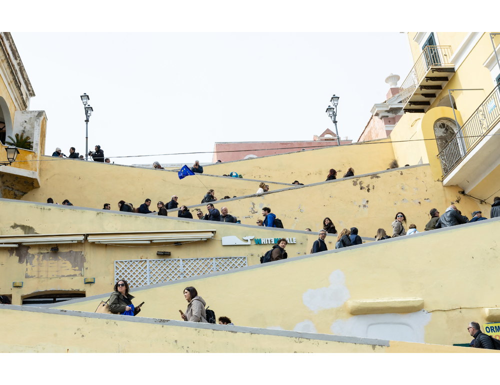 Sequestro discarica vicino ‘Memoriale del confino’ a Ventotene