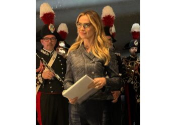 L'artista: 'Un onore immenso essere qui'