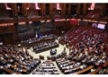 I voti a favore sono stati 182