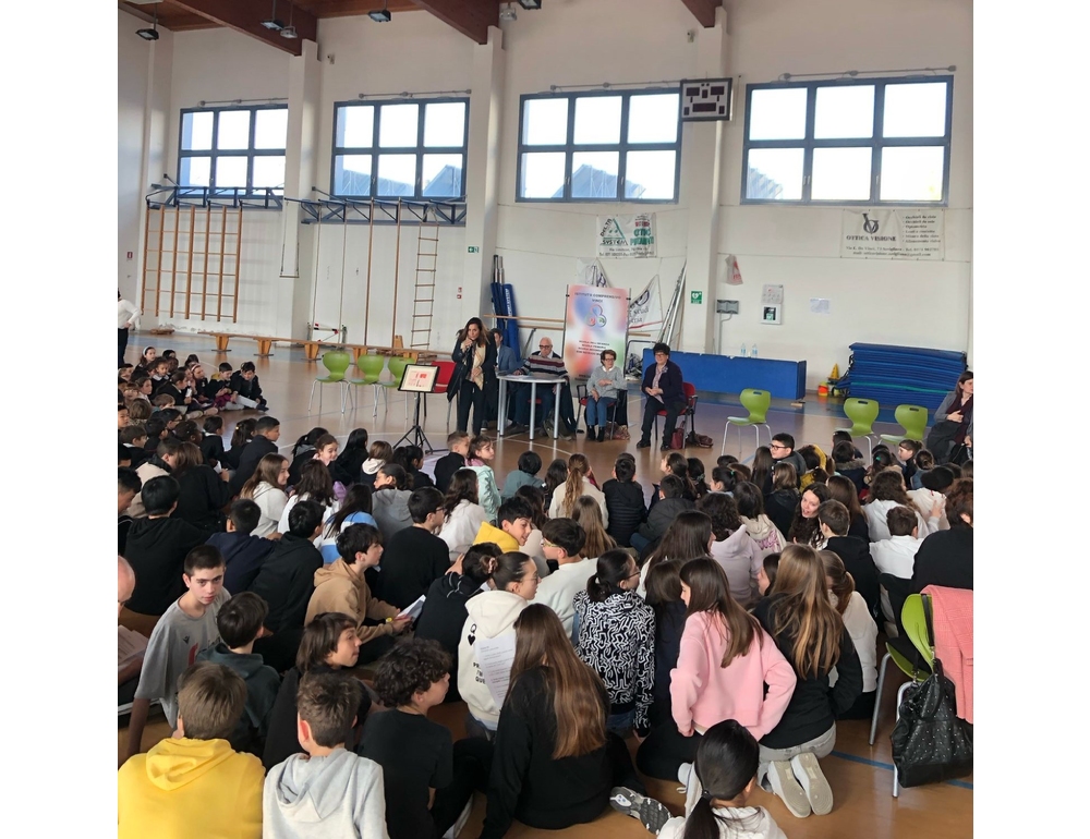 Strage Georgofili, prof dona disegno di Nadia alla famiglia