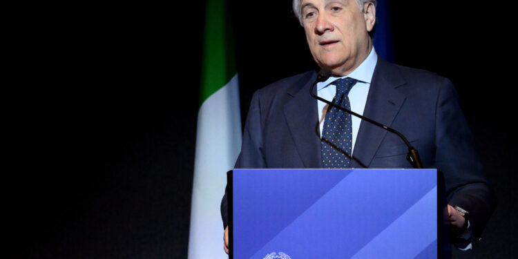 'Il tema dei dazi va affrontato con impegno ma senza panico