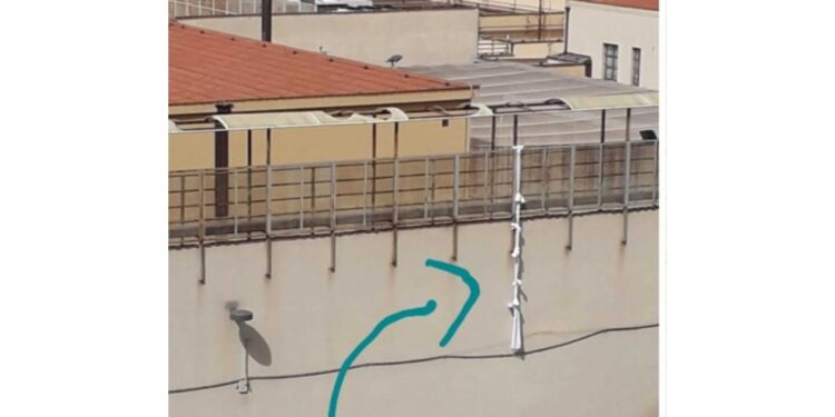 Si sono calati giù con le lenzuola
