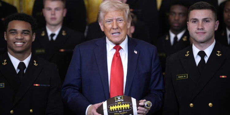 Presidente Usa su Truth: 'Incassi record dalle tariffe'