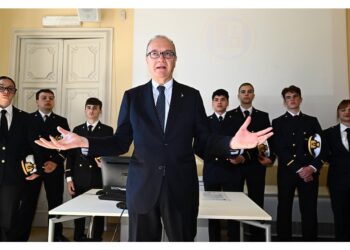 Con il 6 si viene rimandati e si dovrà sostenere un esame