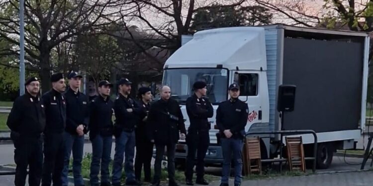 Protesta a Udine presidiata dalle forze dell'ordine