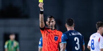 L'arbitro comasco Andrea Colombo