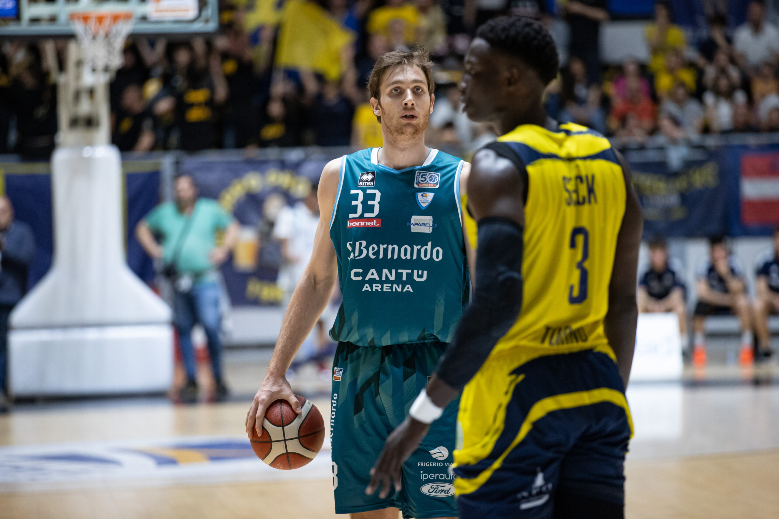 Cantù sconfitta a Torino, fatale l’ultimo quarto