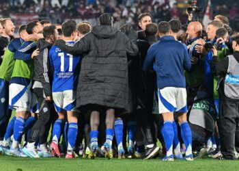 I giocatori del Como alla fine del match (foto Roberto Colombo)