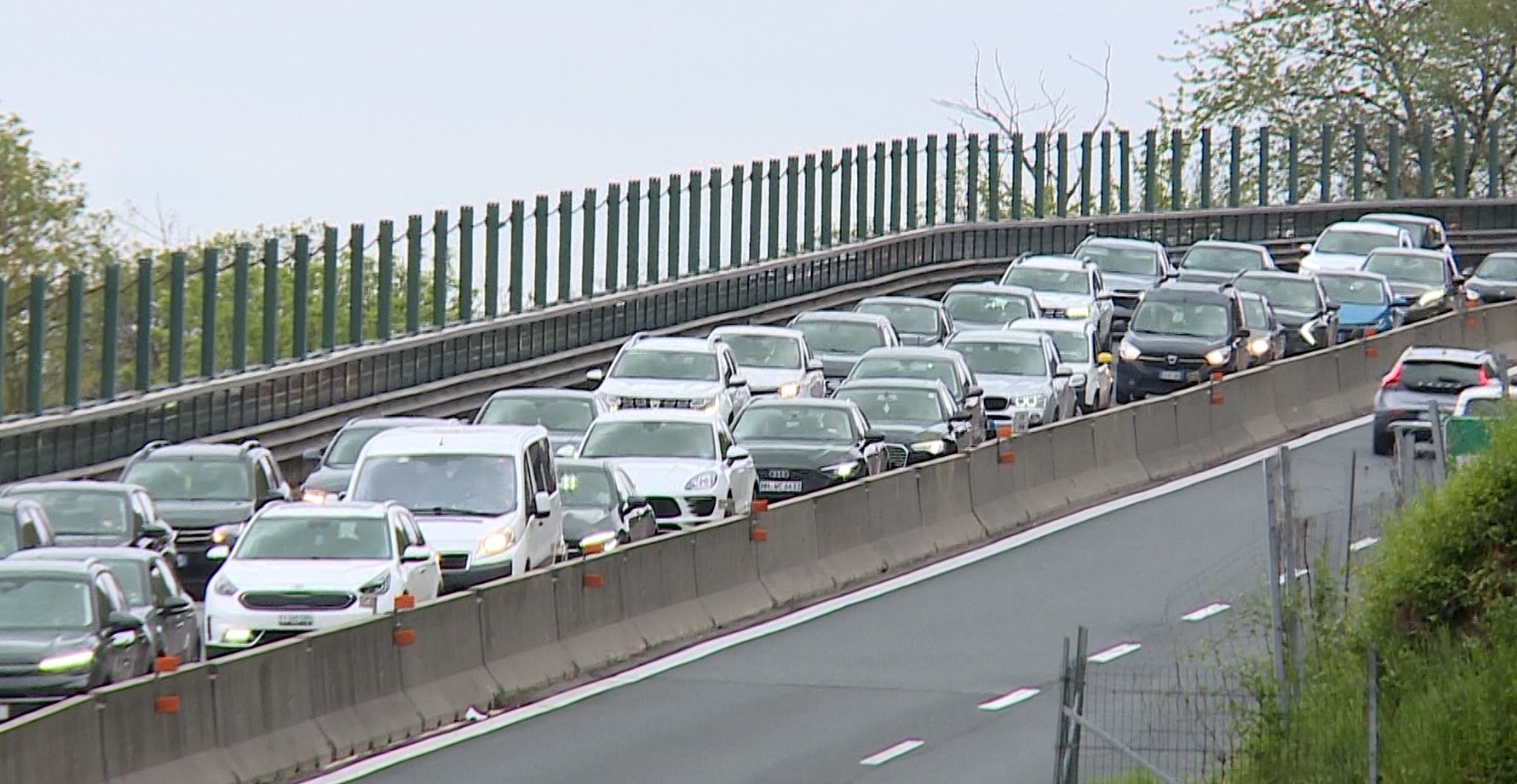 Ponte di Pasqua, code sull’A9 in direzione Nord. Regina sorvegliata speciale
