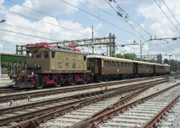 Trenord_Treno_storico_3