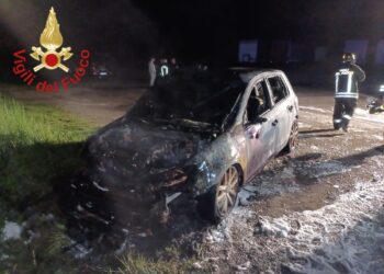 Incendio auto Cermenate