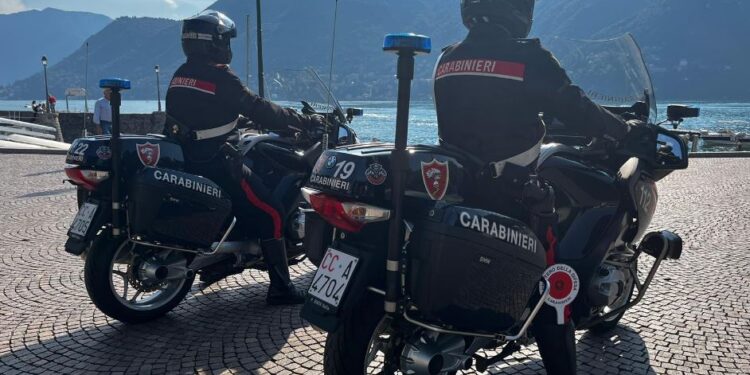 carabinieri in moto