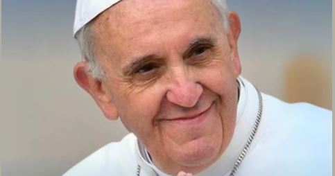 Addio a Papa Francesco, il governatore Fontana: “Guida coraggiosa e instancabile testimone di pace”