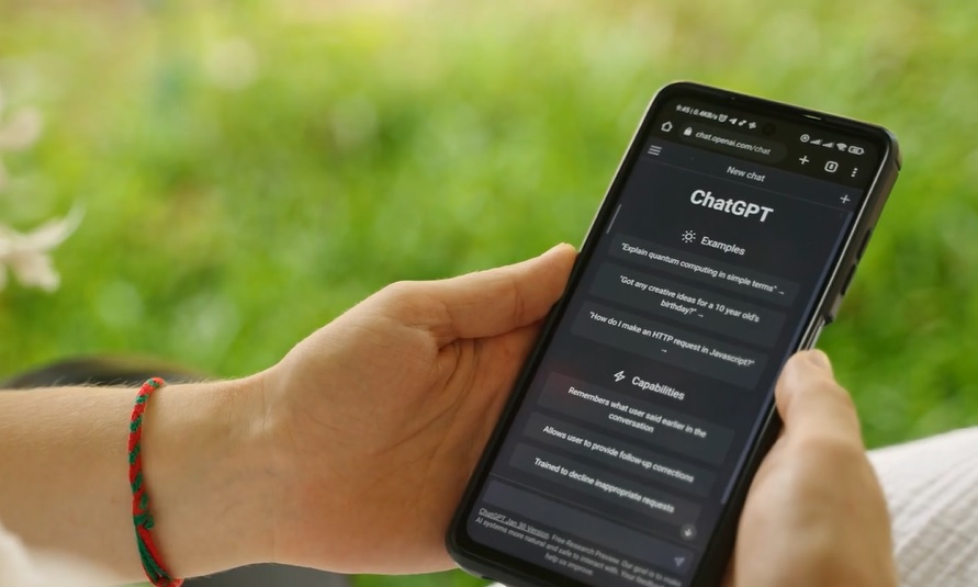 FOCUS – Intelligenza artificiale, istruzioni per l’uso: ecco cos’è in grado di fare e come utilizzarla