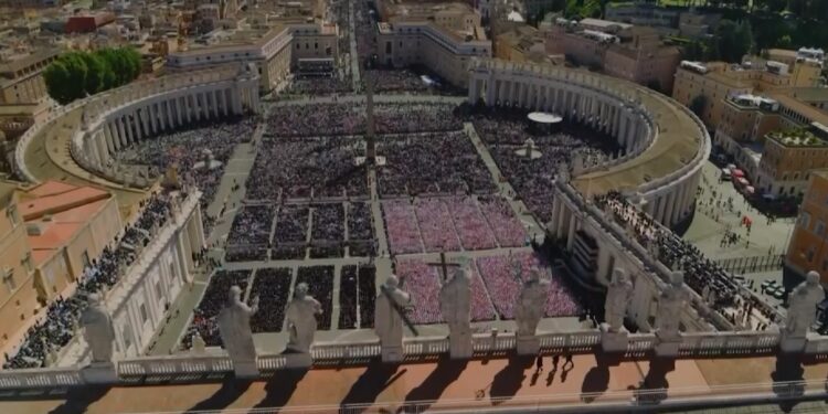 piazza San Pietro funerali papa Francesco