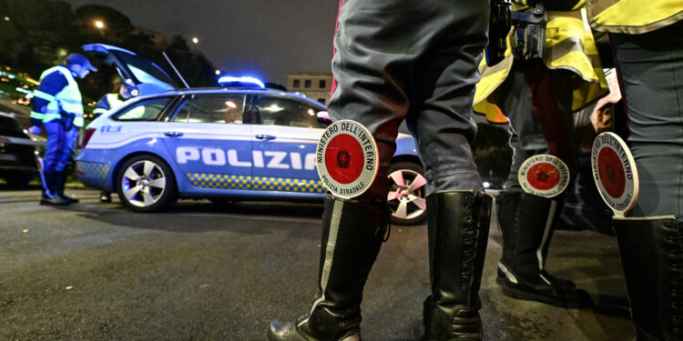 'Indaghi su profilazione razziale