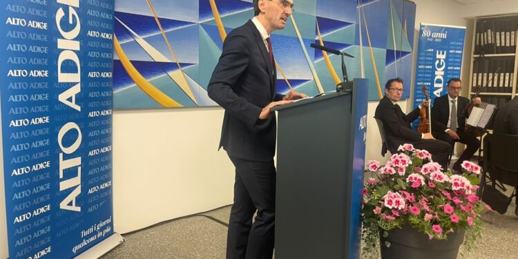 Giuliano Amato: "Anche questo quotidiano ha costruito ponti"