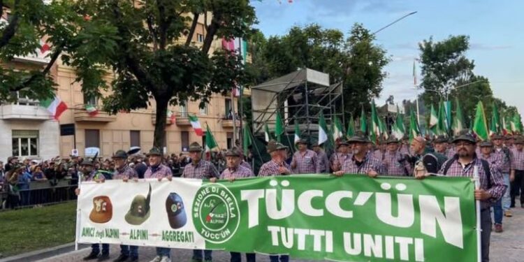 Sindaco: "Migliaia di biellesi in festa con le penne nere"