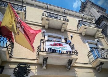 Sindaco Aci Sant'Antonio: 'non può lasciarci indifferenti'