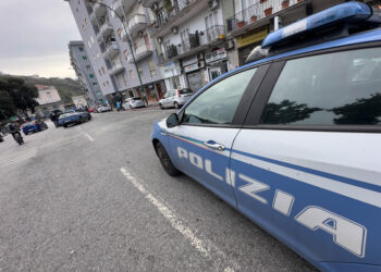 27enne non è rimasto ferito e sarebbe legato al capo Luca Lucci