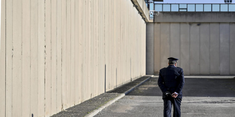 Trasferiti anche 189 giovani over 18 negli istituti per adulti