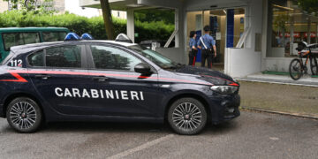 La busta era nei pressi della cassa continua di una banca