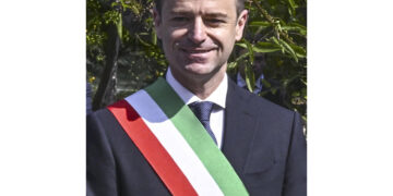 I due arrestati negano le accuse