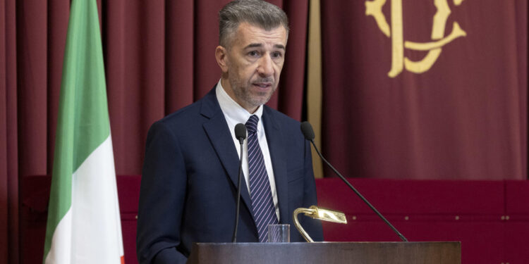 Con loro 'dovremmo cercare il confronto