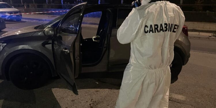 Duplice ritrovamento a Napoli: in corso indagini dei carabinieri