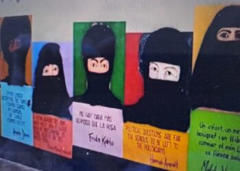 Vandalizzato dopo proposta Junts vietare velo e burka in scuole