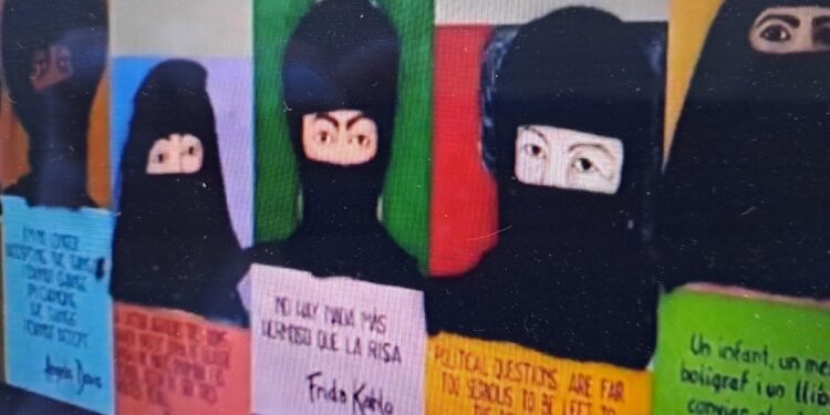 Vandalizzato dopo proposta Junts vietare velo e burka in scuole