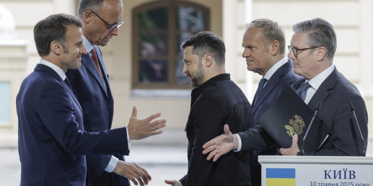 La riunione a Tirana