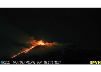 Cenere lavica caduta su Zafferana