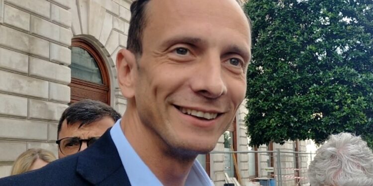 Governatore sarà anche garante della coalizione