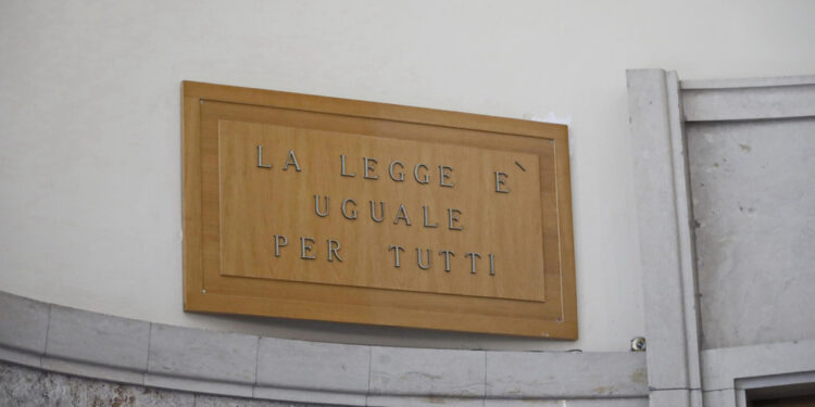 Knoll propone dibattito pubblico