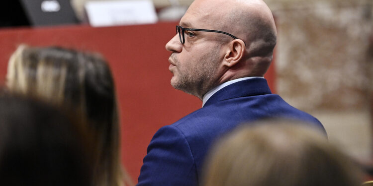 'Rinsaldare il patto di fiducia tra lo Stato e i cittadini'