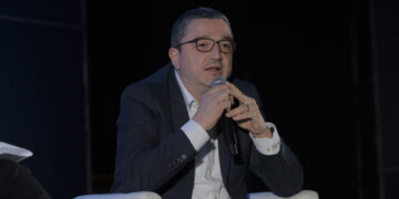 'Atto istituzionale molto pesante con chiara valenza politica'