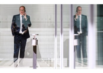 L'annuncio del neoministro dell'interno Dobrindt