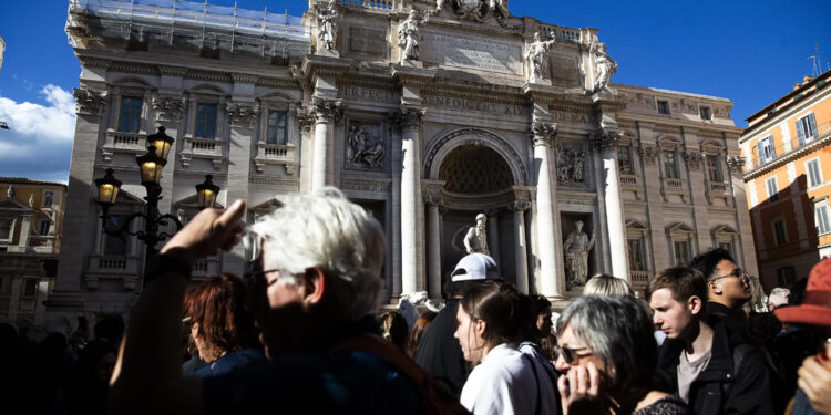 Turisti invitati a maggiore prudenza