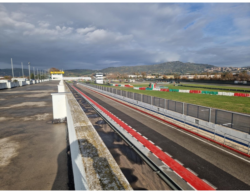 Grave ragazzino caduto durante gara velocità moto a Magione