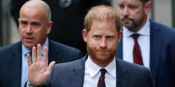 Il principe 'sconvolto' dopo la sentenza che nega scorta in Gb
