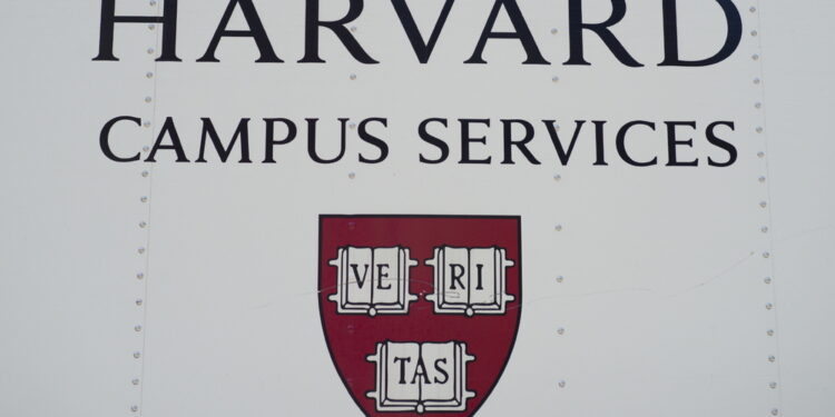 Avvocati Harvard e governo in aula oggi a Boston