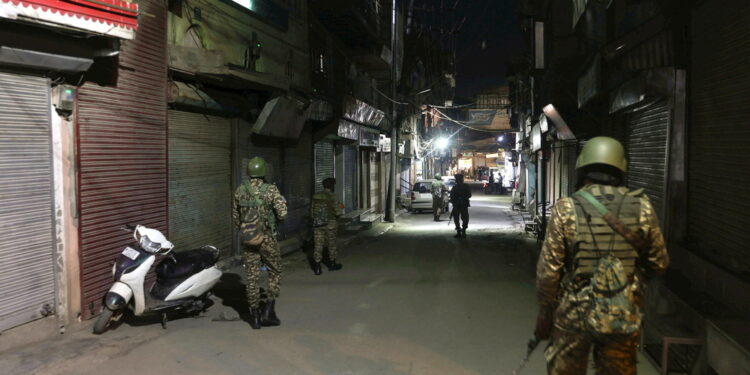 Islamabad: nei raid indiani tre civili uccisi e 12 feriti