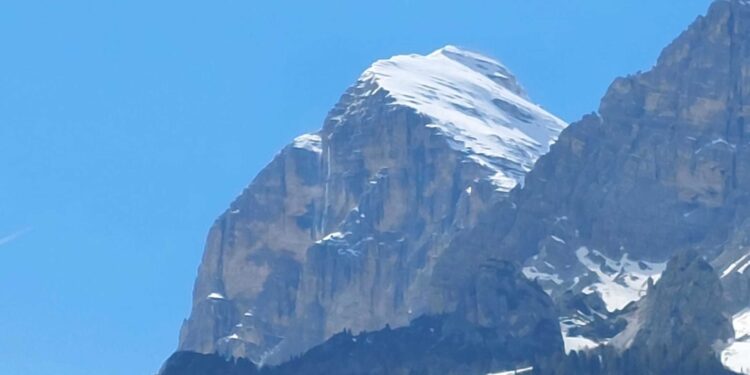 E' lo spettacolare scroscio d'acqua che segna disgelo in quota