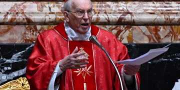 'Spirito Santo soffi forte per il Papa di cui c'è bisogno'