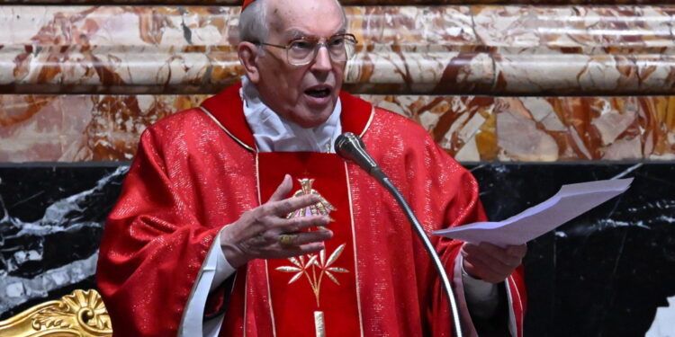 'Spirito Santo soffi forte per il Papa di cui c'è bisogno'