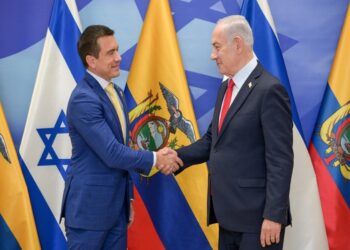Noboa inaugura un Centro di ricerca con status diplomatico